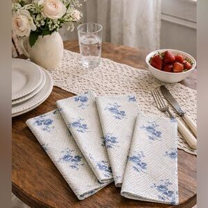 Pier 1 Blue Gray Floral Cotton Dinner Napkins | Set of 4 Cottagecore / Farmhouse